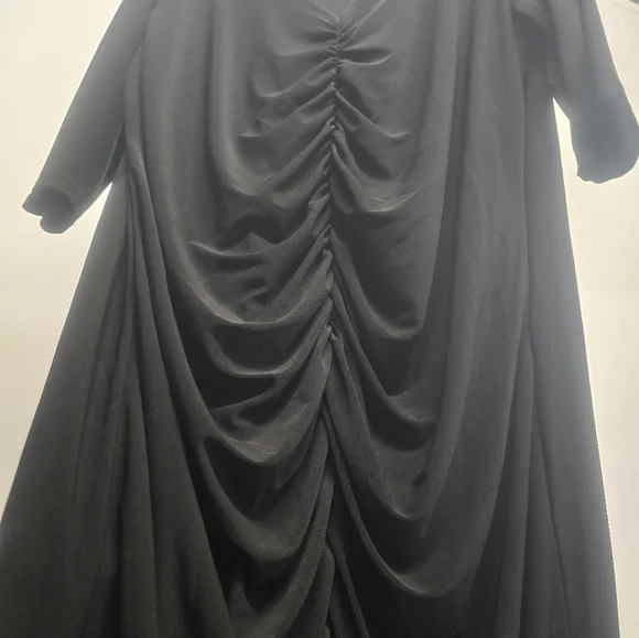 LIBIAN - Plus Size Ruched Slit Maxi Dress - Picture 3 of 5